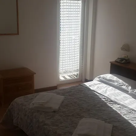Cristallo Hotel 2*